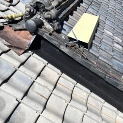 瓦屋根漆喰やり替え工事｜豊中市の屋根工事・雨漏り修理専門店ミスタールーフ
