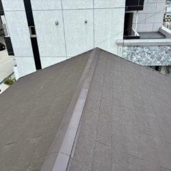 ガルバリウム鋼板のメンテナンス方法｜豊中市の屋根修理・雨漏り専門店ミスタールーフ