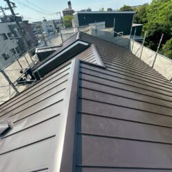 岸和田市マンション屋根カバー工事